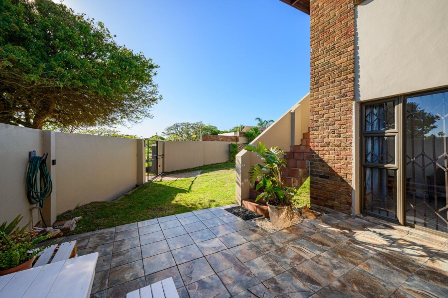 8 Bedroom Property for Sale in Summerstrand Eastern Cape